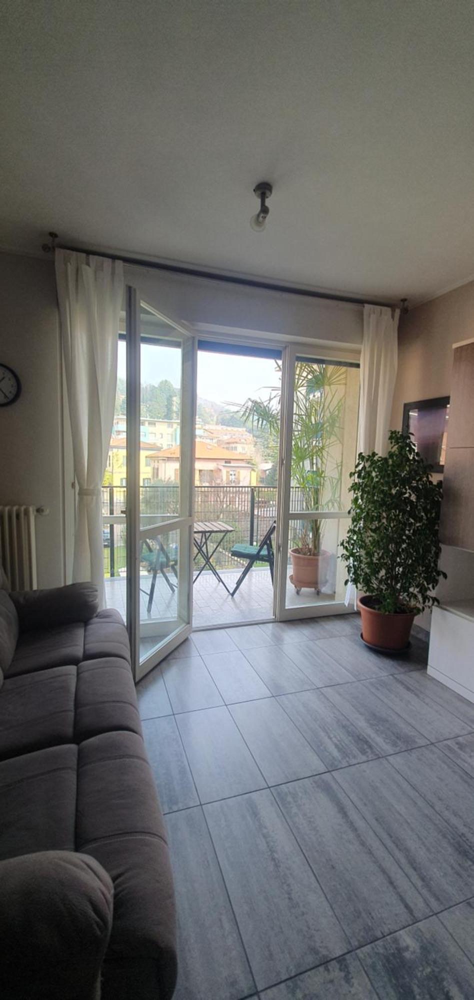 Casa Vacanze Matilde Gavirate Esterno foto
