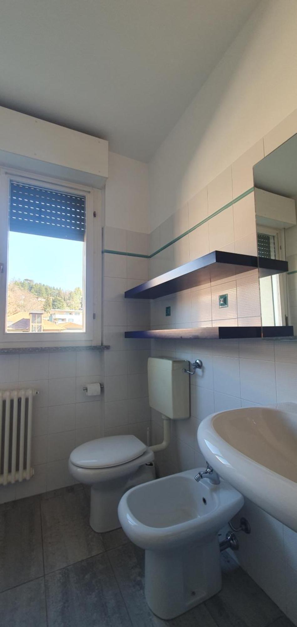 Casa Vacanze Matilde Gavirate Esterno foto