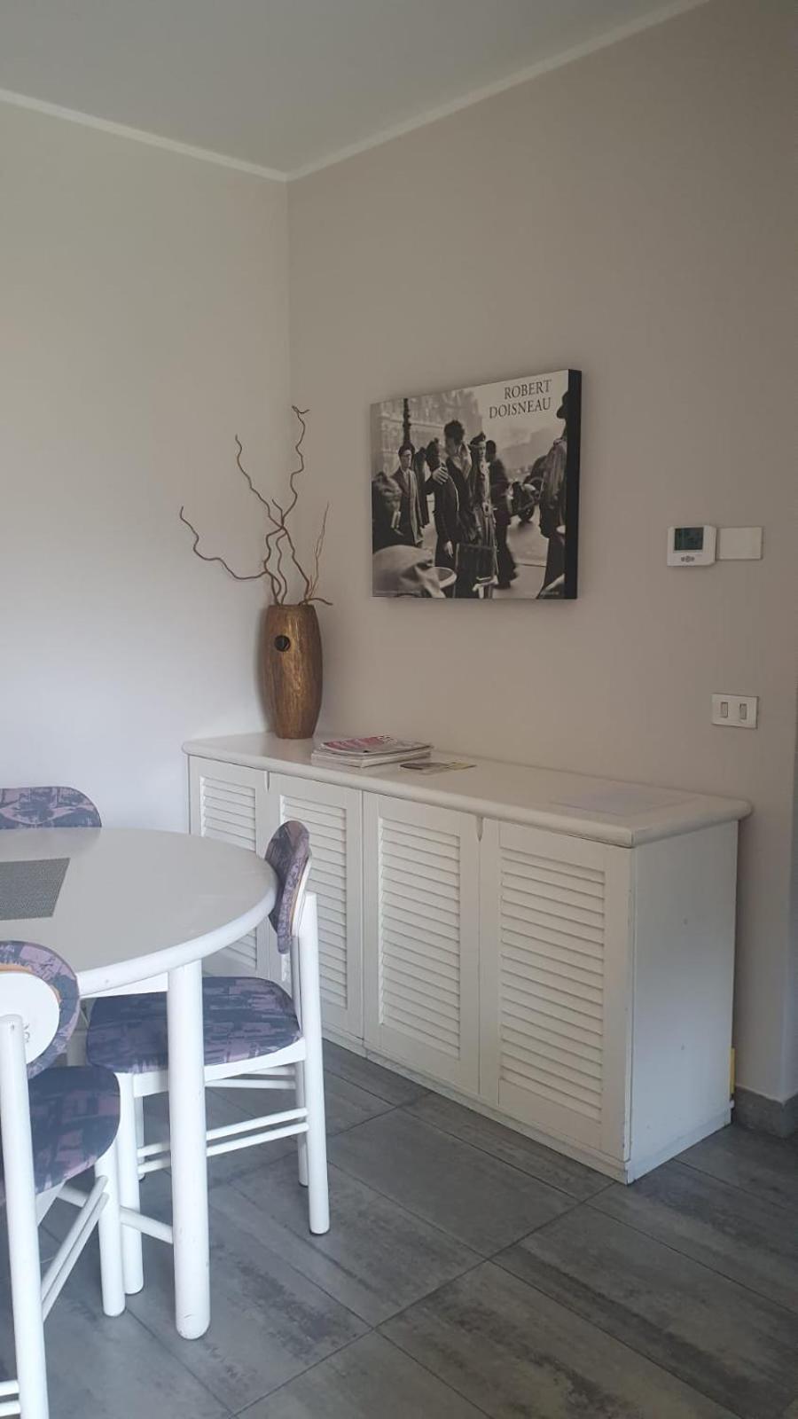 Casa Vacanze Matilde Gavirate Esterno foto