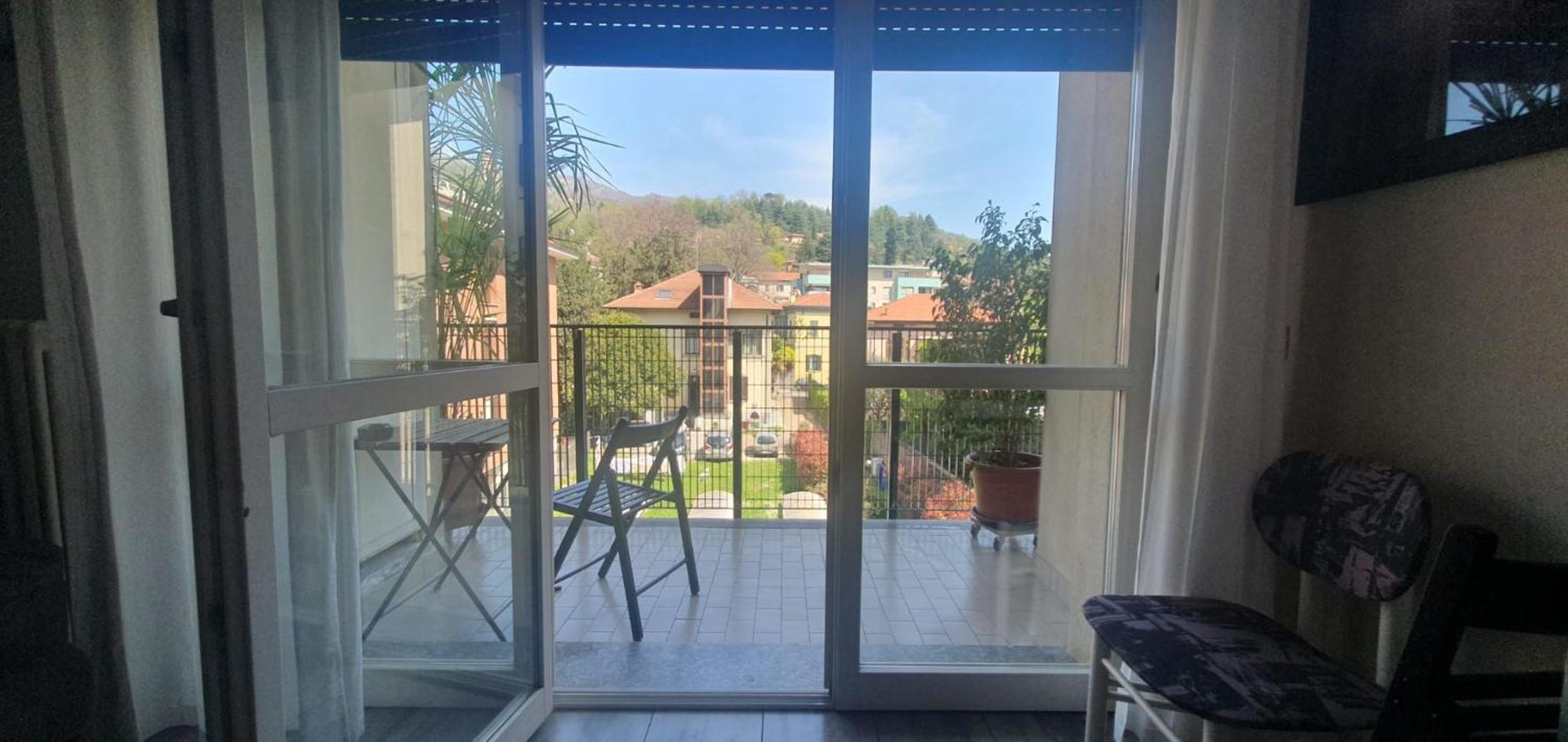 Casa Vacanze Matilde Gavirate Esterno foto